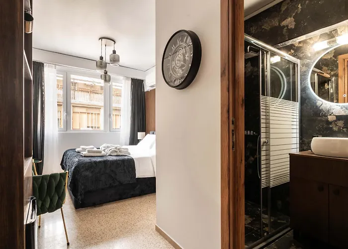 Dema Luxury Suites - Perikleous E4